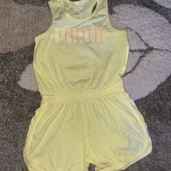 Girls size 4 three piece athletic bundle puma romper and Bebe athletic leggings - Picture 6 of 6